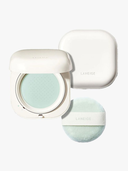 An open compact of Laneige Neo-Blurring Powder and puff applicator on a light gray background